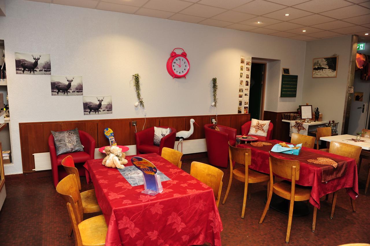 Hotel Restaurant Au Chasseur Orbe Buitenkant foto